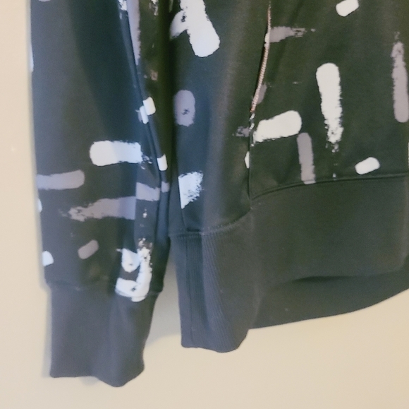 Under Armour | Women's Black & White Paint Splotch Hoodie (Small) - Picture 8 of 13
